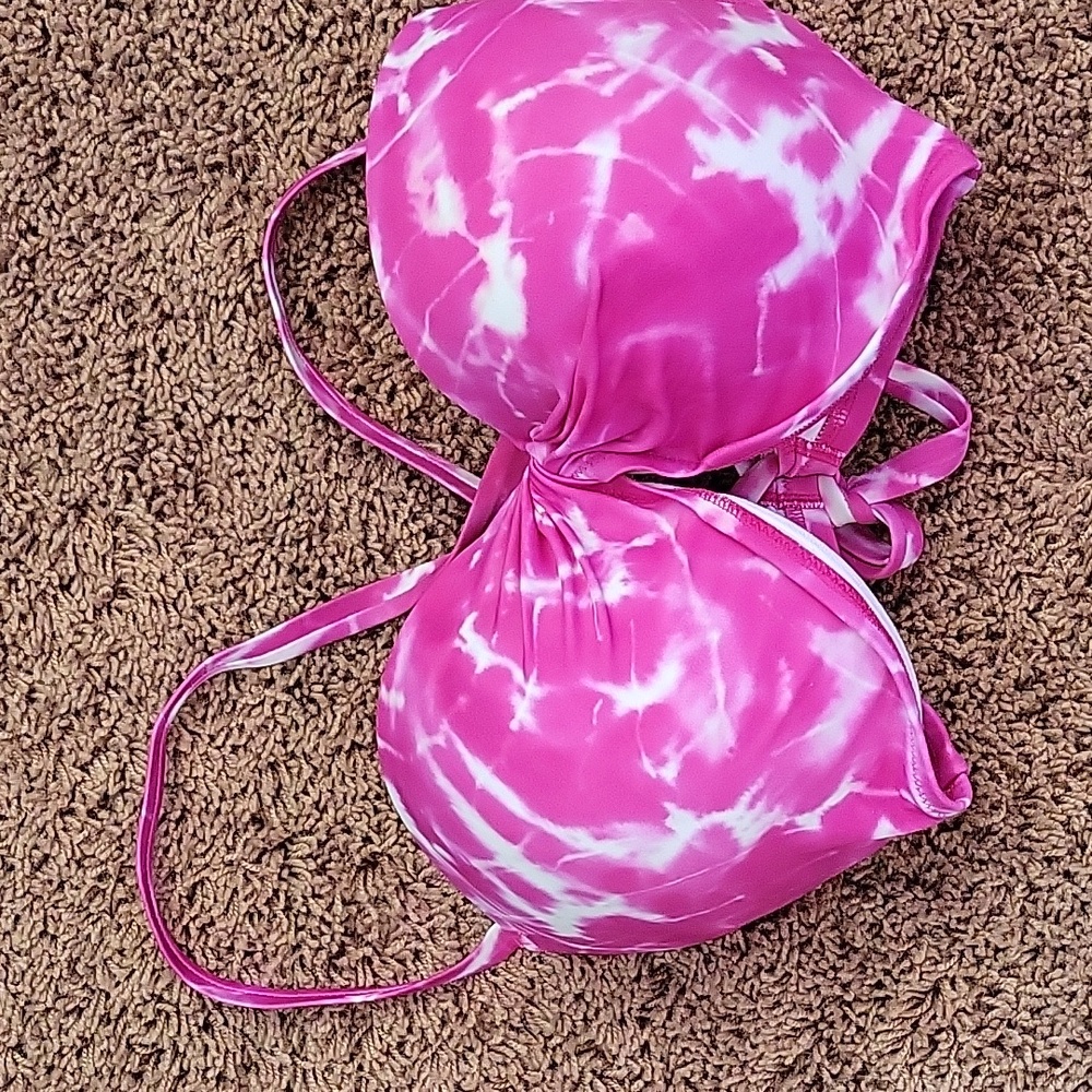 Shade & Shores Pink tie dye swim suit top